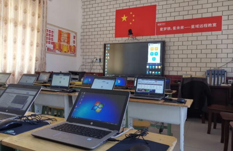 从搭建教室到捐赠电脑，华体会hth·（中国）官方网站全力支持公益教育